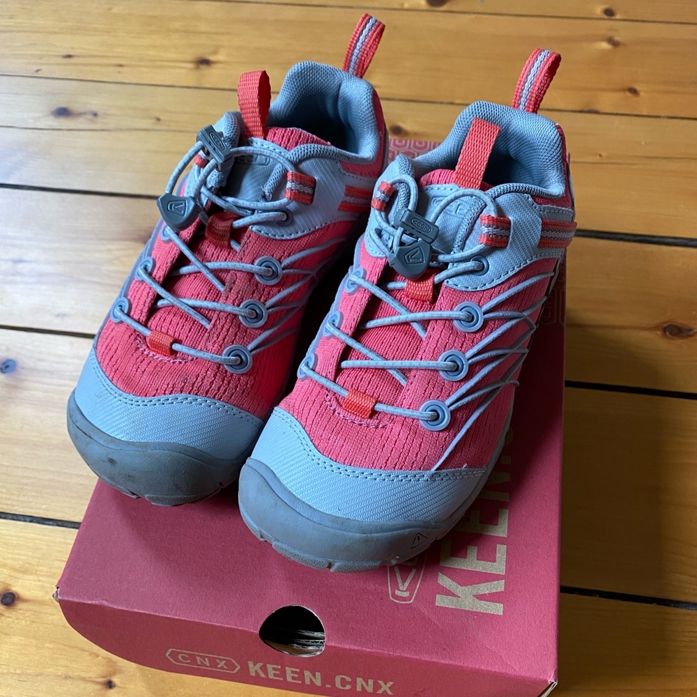 Keen Chandler CNX in Drizzle/Dubarry KID Sz 1